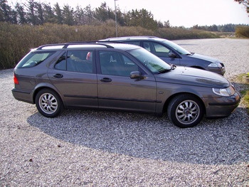 SAAB 9-5 2.3t Aut. LinearBus. SportCombi 2005 inkl. 6m�n Garanti + 3m�n f�rs.